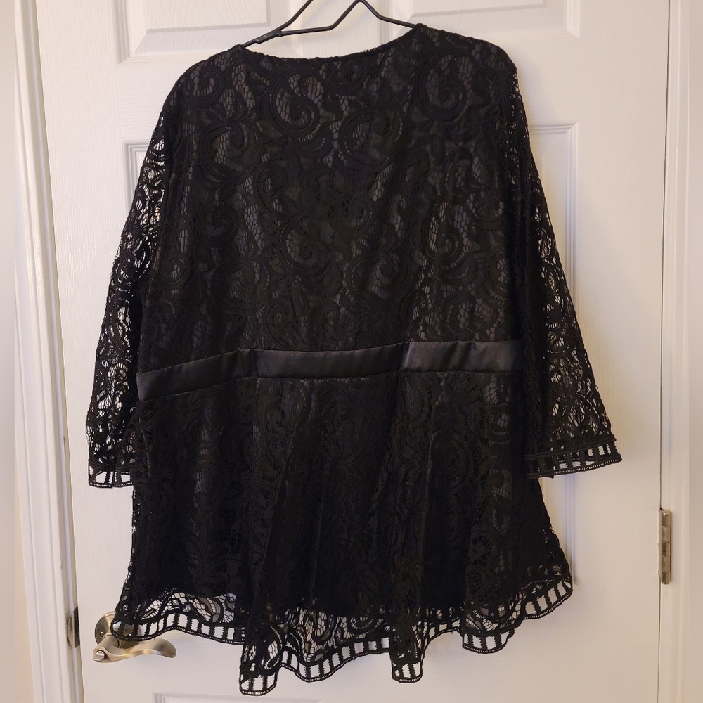 New 3x Black Satin & Lace Blouse.